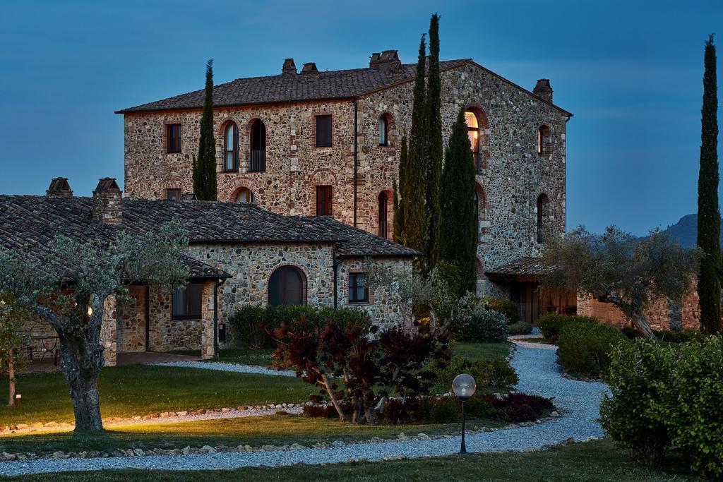 マッサ・マリッティマ Il Convento Di Monte Pozzaliヴィラ エクステリア 写真